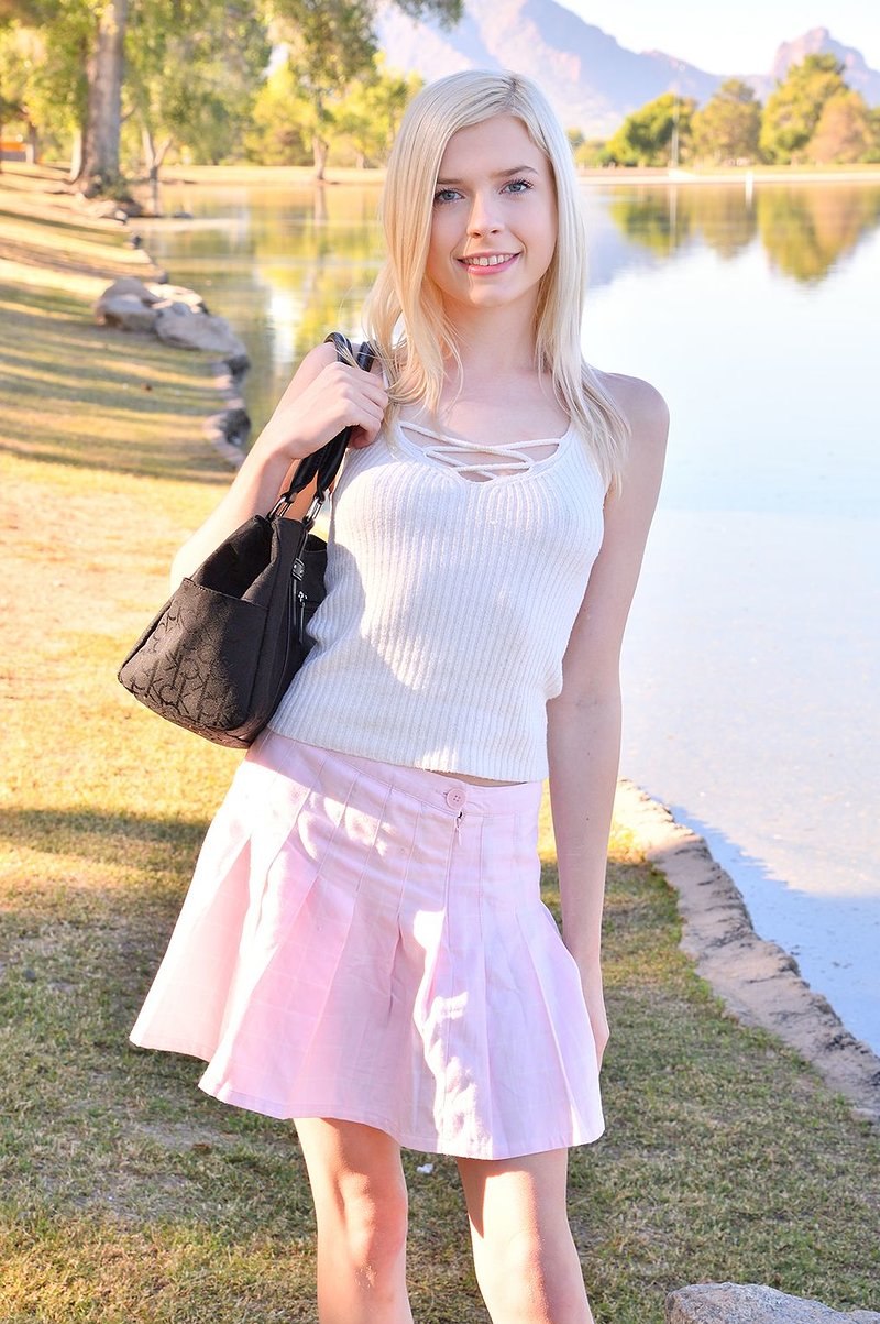 Амалия, 18 лет, 4 размер груди